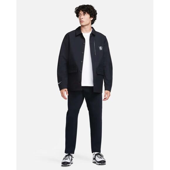 Chelsea F.C. Men's Nike SB Storm-FIT Jacket - Picture 2 of 8